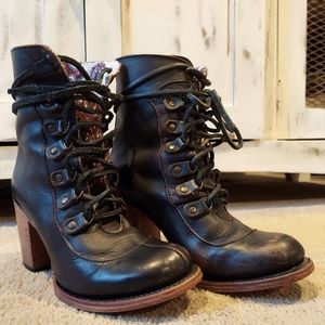 Freebird by Steven Borrow